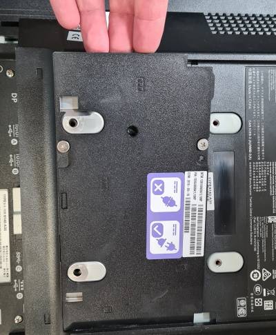 capot3.jpg capot3.jpg