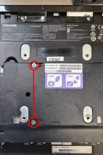 capot2.jpg capot2.jpg